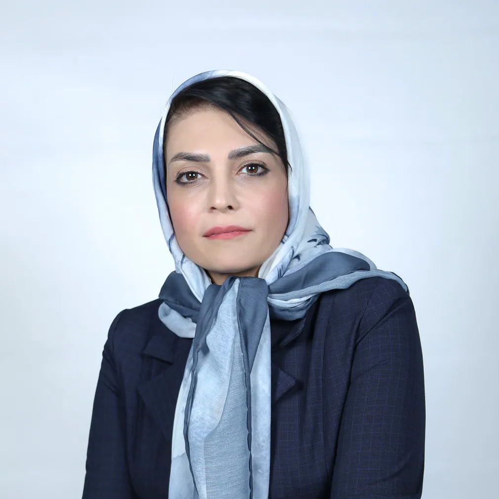 دکتر سارا اکبری